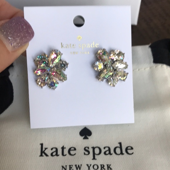 ♠️Kate Spade Cluster Stud Earrings♠️ - Picture 4 of 6